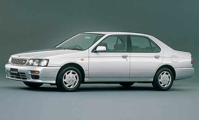 日産ブルーバードU14型